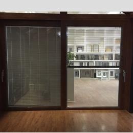 Aluminium Sliding Door with Built Blinds